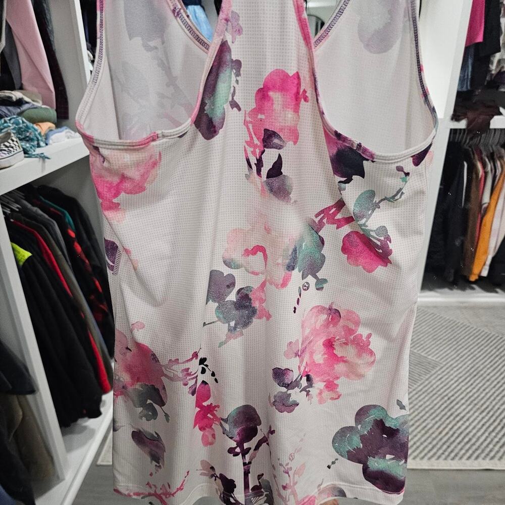 Lululemon Floral Racerback Tank 🌸 - Picture 4 of 5
